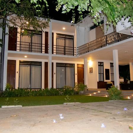 Golden Ray villa Anuradhapura Eksteriør billede